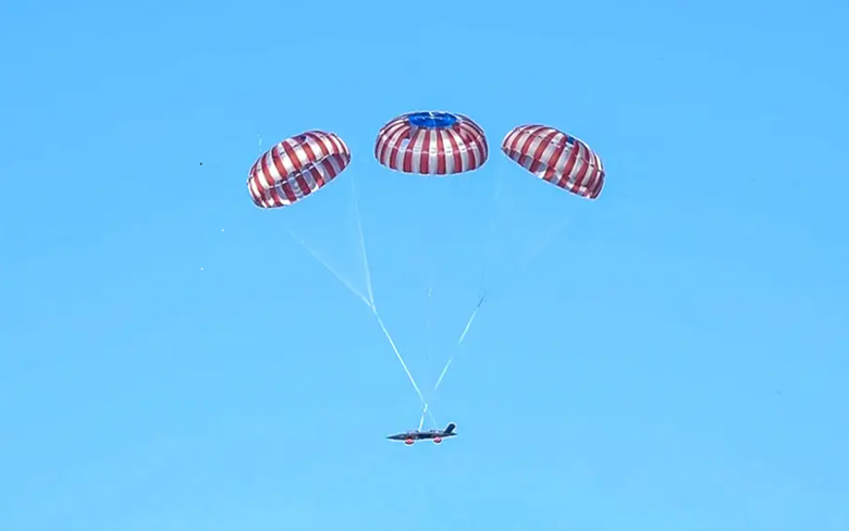 Kratos
XQ-58A Demonstrating one Runway Flexible Recovery Mode – Parachute
System