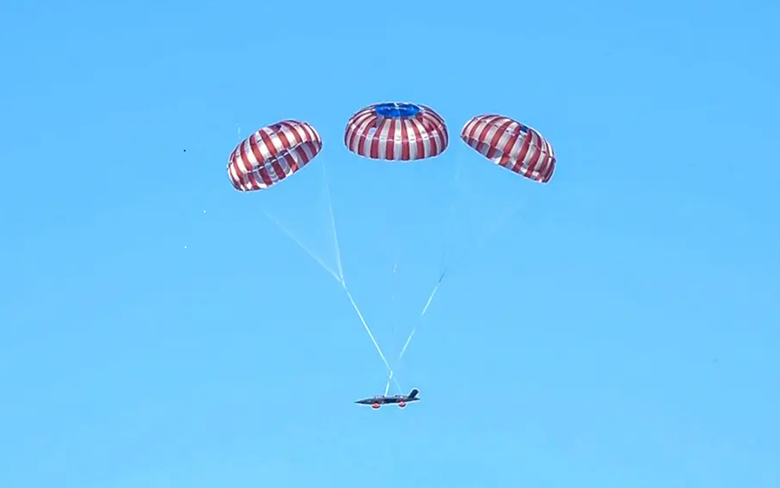 Kratos XQ-58A Demonstrating one Runway Flexible Recovery Mode – Parachute System