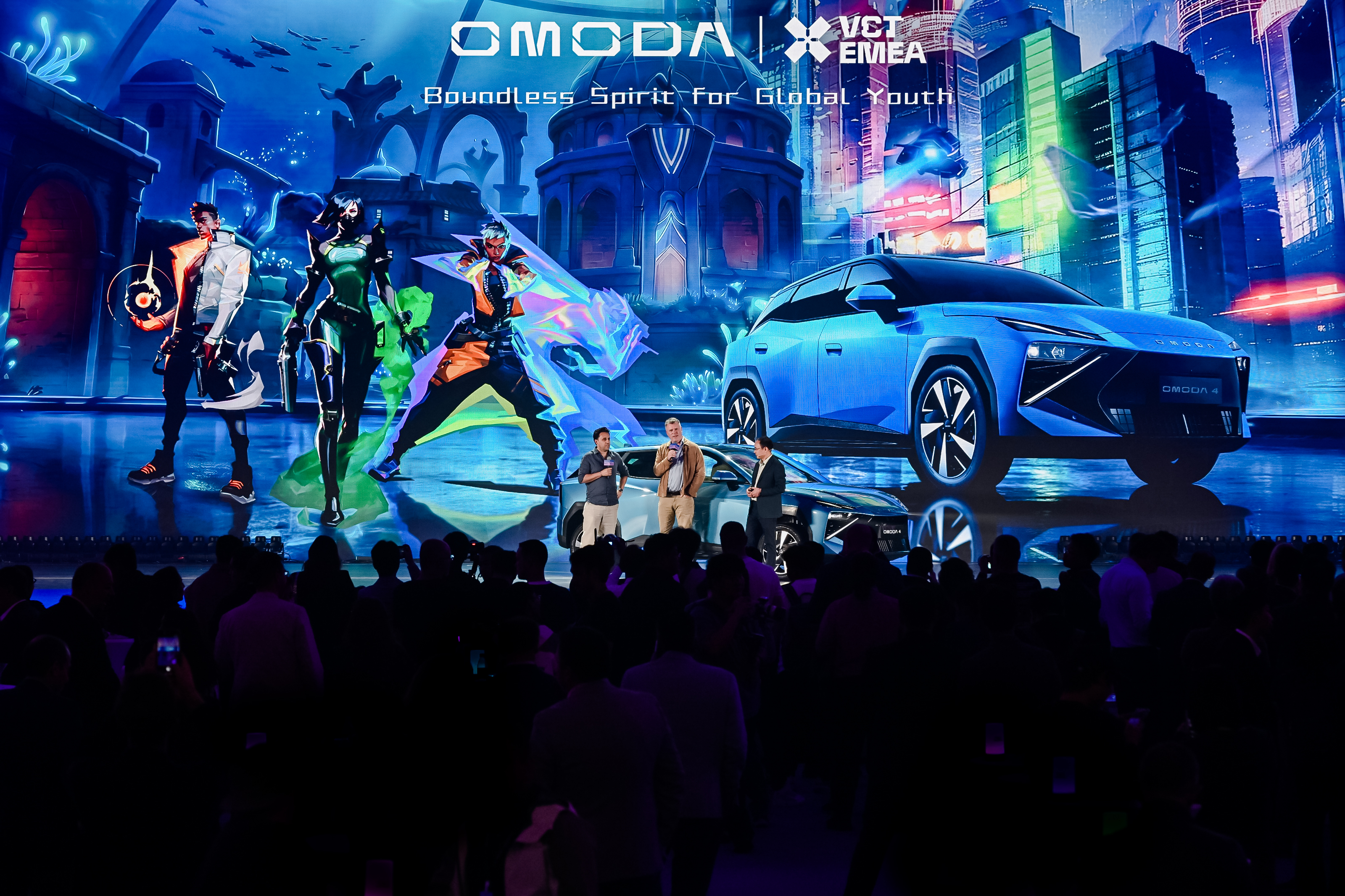 Scene from the launch event — OMODA 4 rolling off