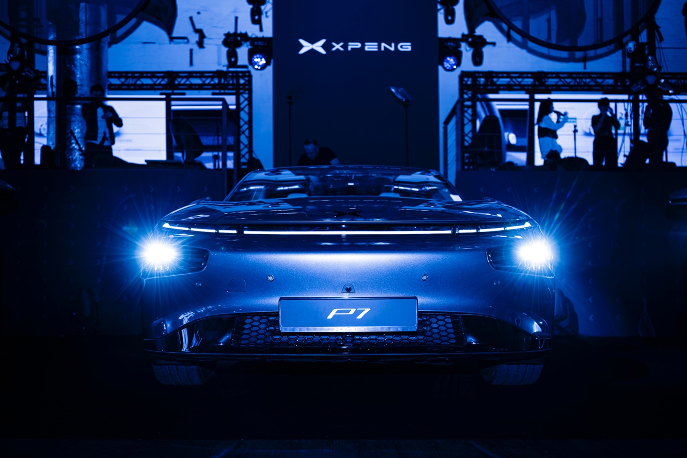 XPENG P7
