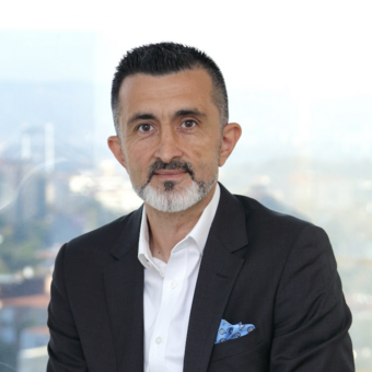 Cenker Ozhelvaci photo