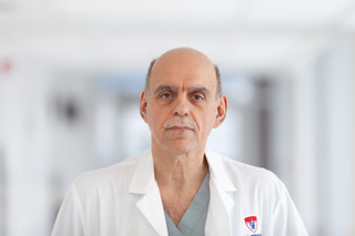 Dr. Peter Metrakos