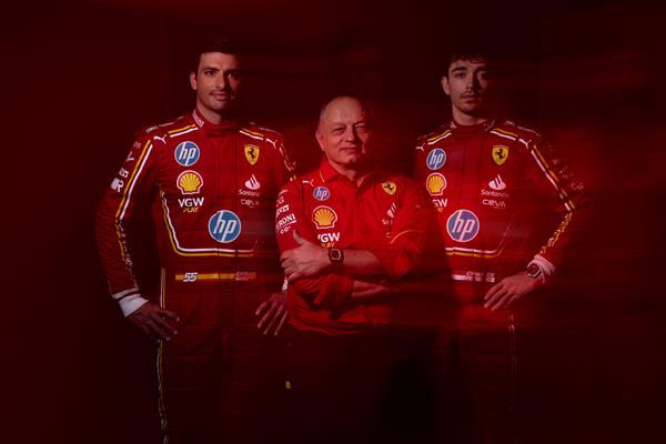 Scuderia Ferrari HP_Group Shot