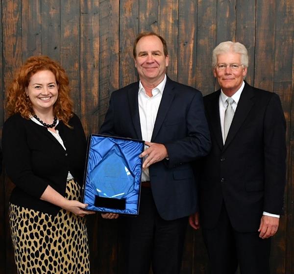 Innovation Excellence Award given to Wabash National Corporation