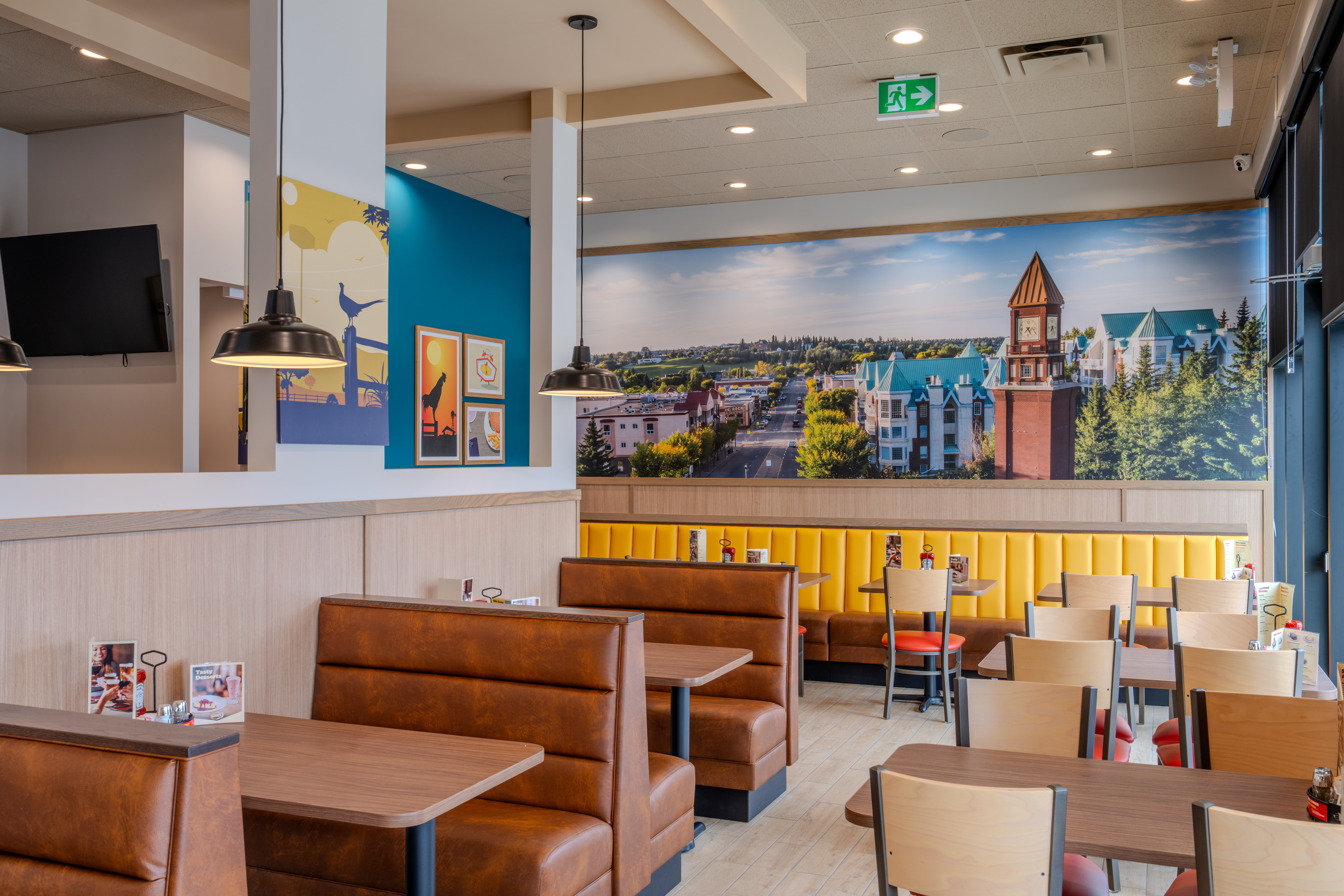 Denny's St Albert interior seating