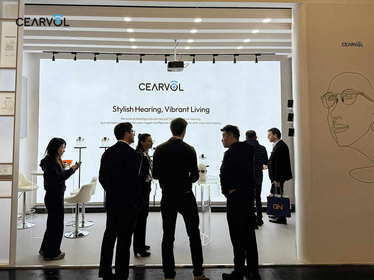 Cearvol Aquarius Hearing Glasses being demonstrated at EUHA 2025
