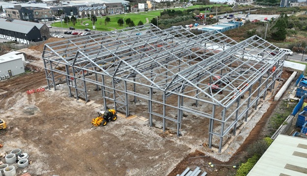 Workshop and stores building steel frame. 