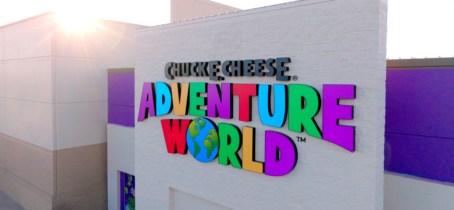 Chuck E. Cheese Opens First New ‘Adventure World’ Indoor Playground