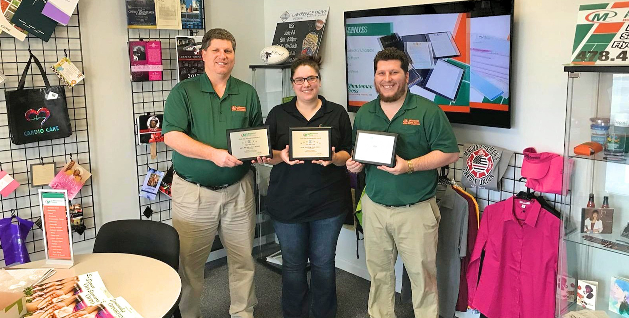 Minuteman Press printing franchise Macon Georgia - Elle and Richie Moore https://minutemanpressfranchise.com