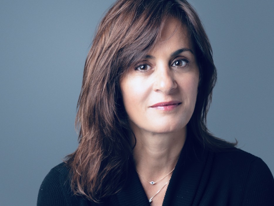 Niloofar.Howe.headshot