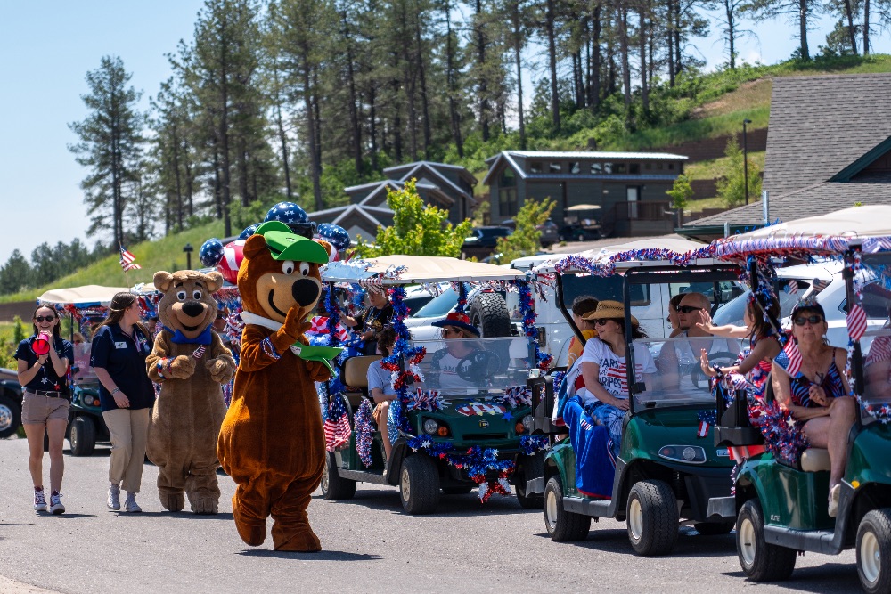 Jellystone Park Patriotic Parade
