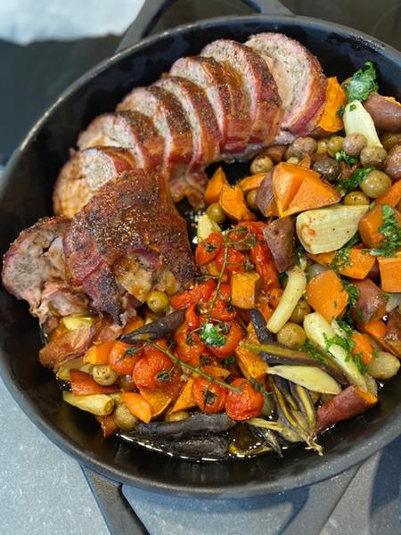 Oven-roasted pork tenderloin enrobed in housemade sausage and a stunning bacon weave accompanied by Carolina-inspired Pig Dip and oven-roasted seasonal vegetables tossed in Pig Butter.
