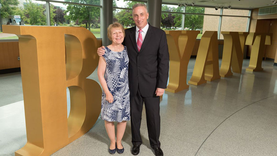 Bryant University creates the Frank ’81 and Marion ’81 Hauck Sales Performance Lab