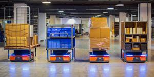 Ranger IL robots are able to transfer a diverse range of inventory payloads that weigh up to 2,205 pounds—on pallets, racks, cages or trolleys—within a facility