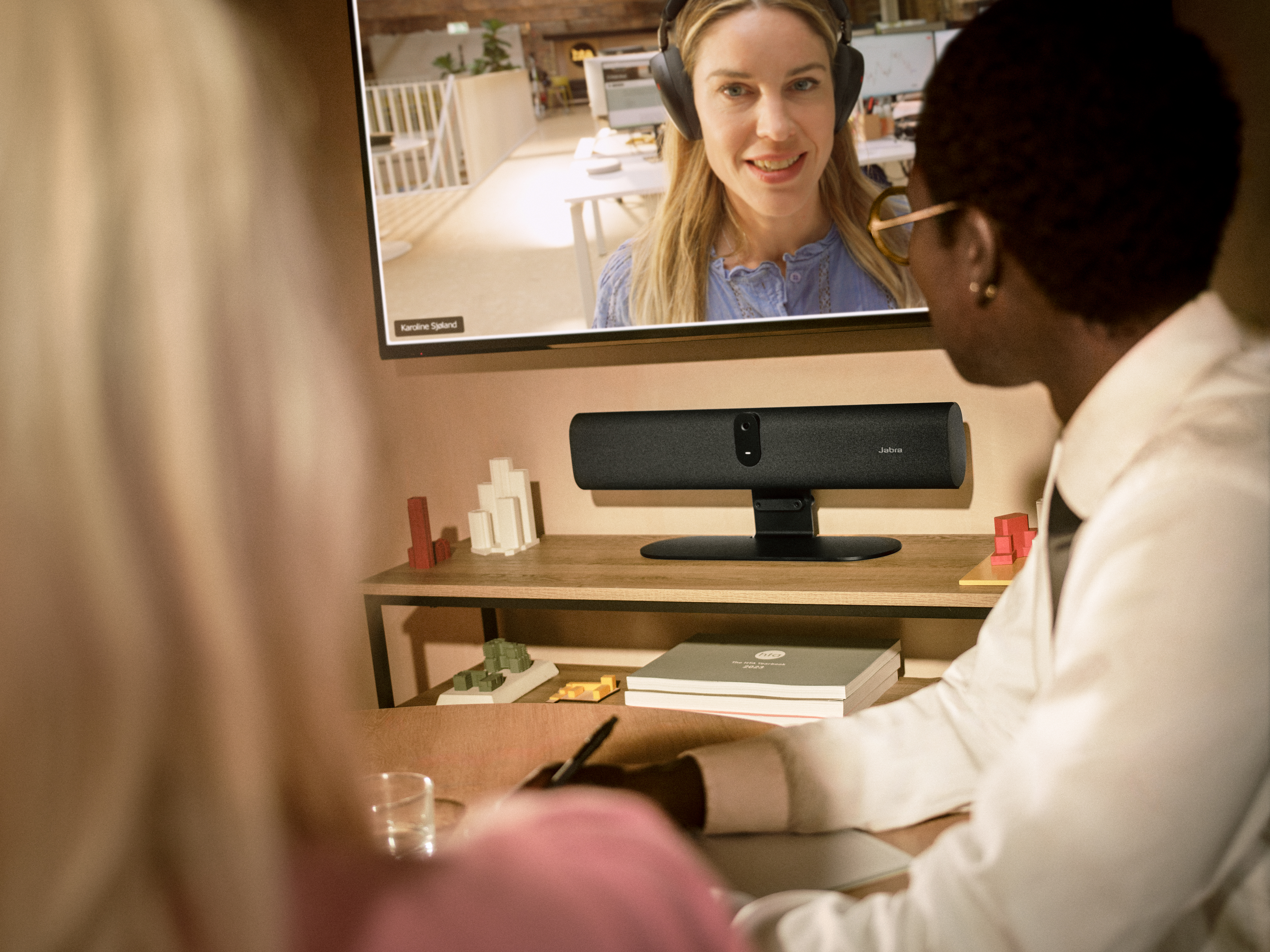 The Jabra PanaCast U30 is designed for a better BYOD experience that allows users to walk into a room, connect their own device with a single USB-C cable and start the meeting using their preferred platform.