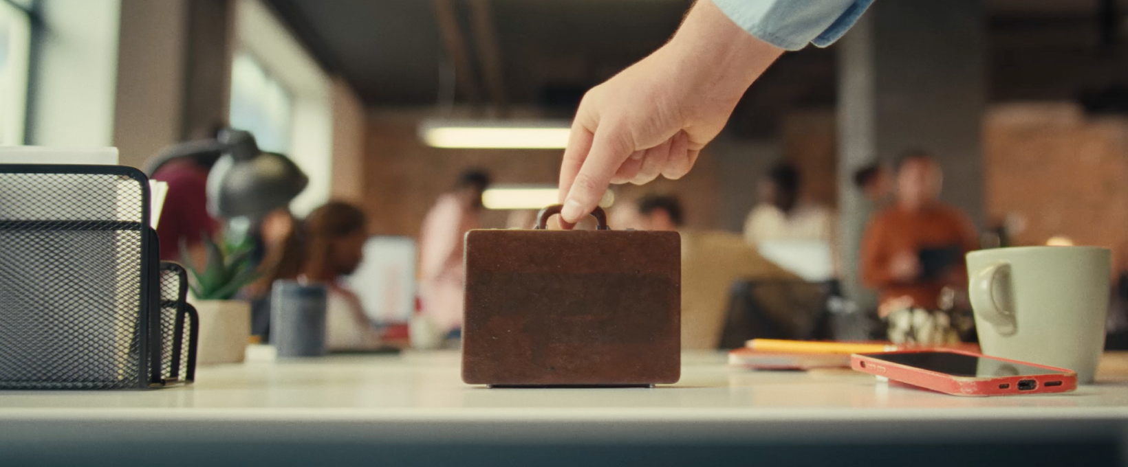 Dayforce Unveils New Brand Campaign That Shrinks the Weight of Work