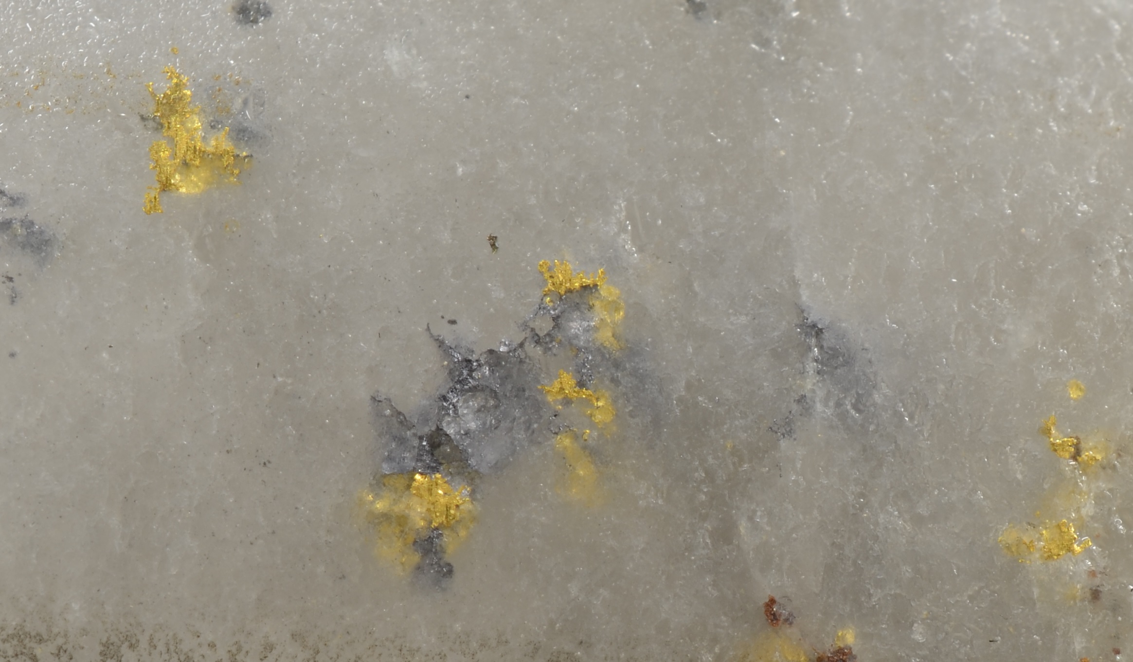 April1Figure 5 - Photograph of Hole ERM-19-10 at 266m (003)