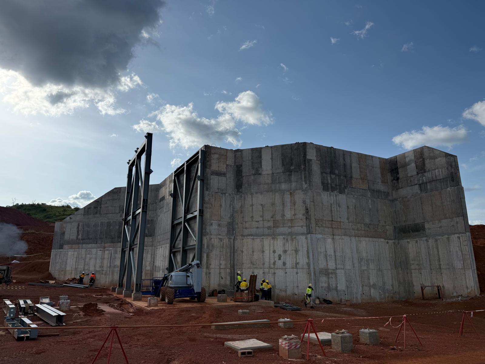 Figure 8: Oxide crushing steel erection progress (13 October 2025)