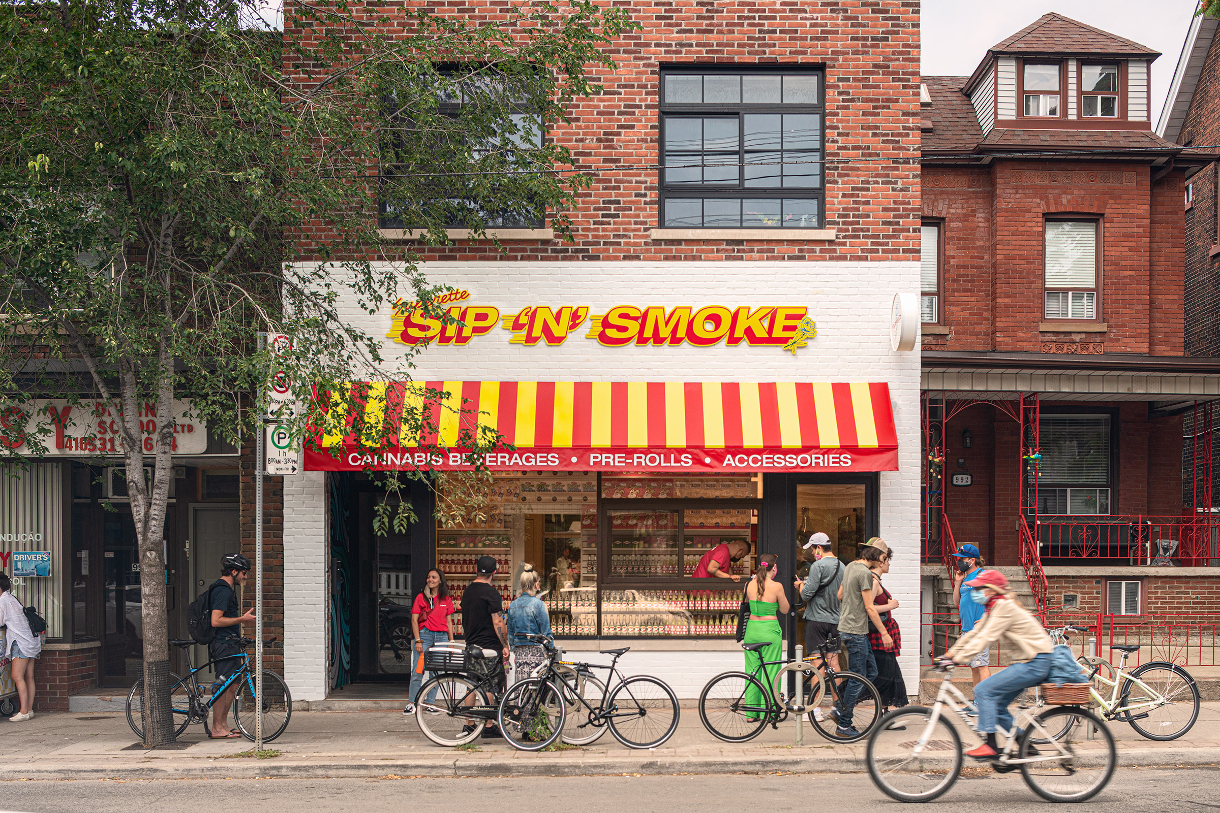 Superette Sip 'N' Smoke exterior 
(Photo Credit: Alex Lysakowski)