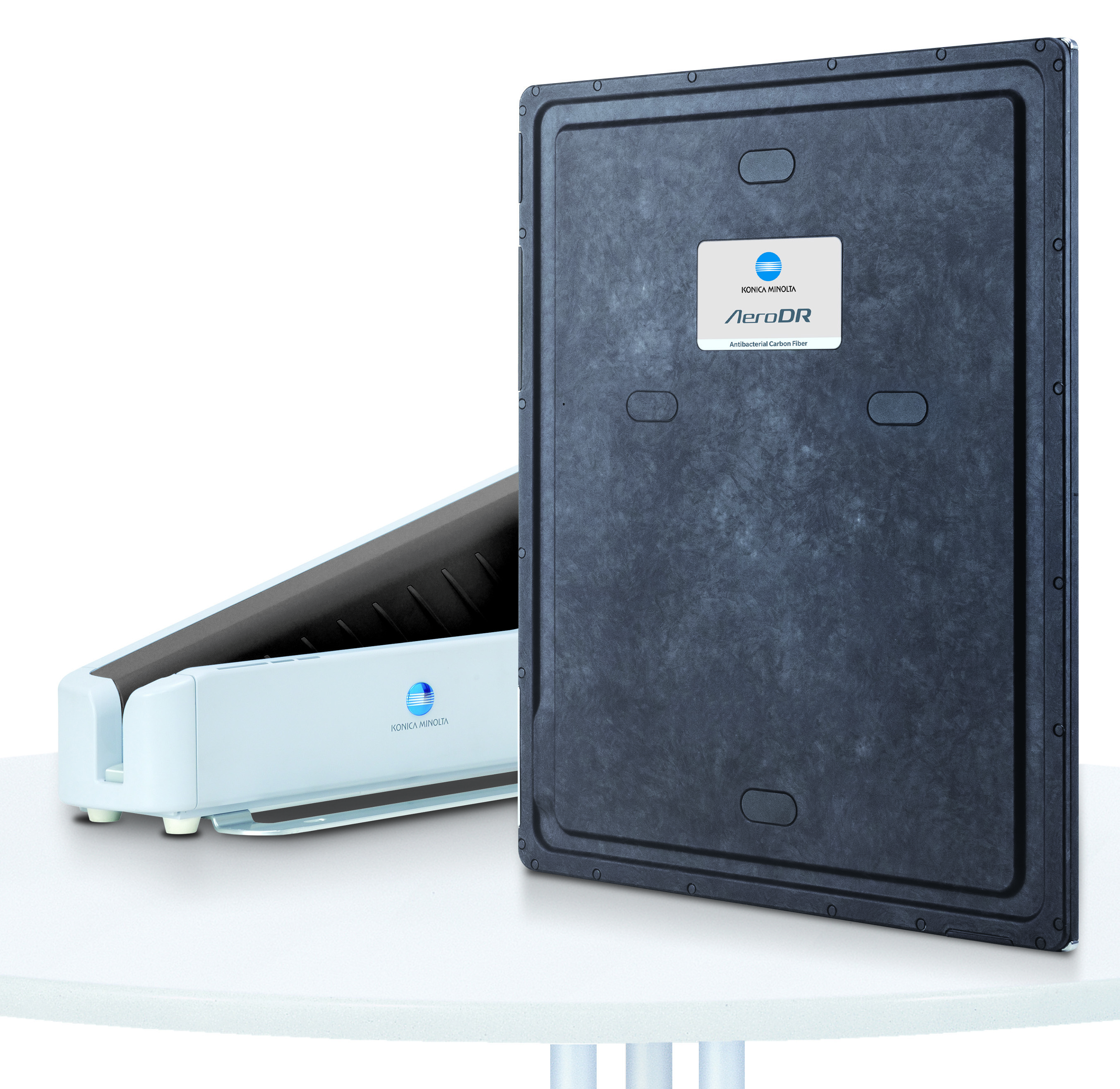 The AeroDR PDR is the newest addition to the AeroDR® family of wireless flat panel detectors.