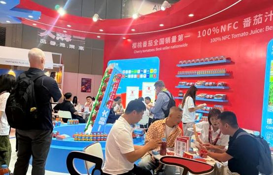 Unleashing confidence in overseas expansion, achieving results far exceeding expectations! High-end fruit tomato brand YIKEDA debuts at Asia Fruit Log