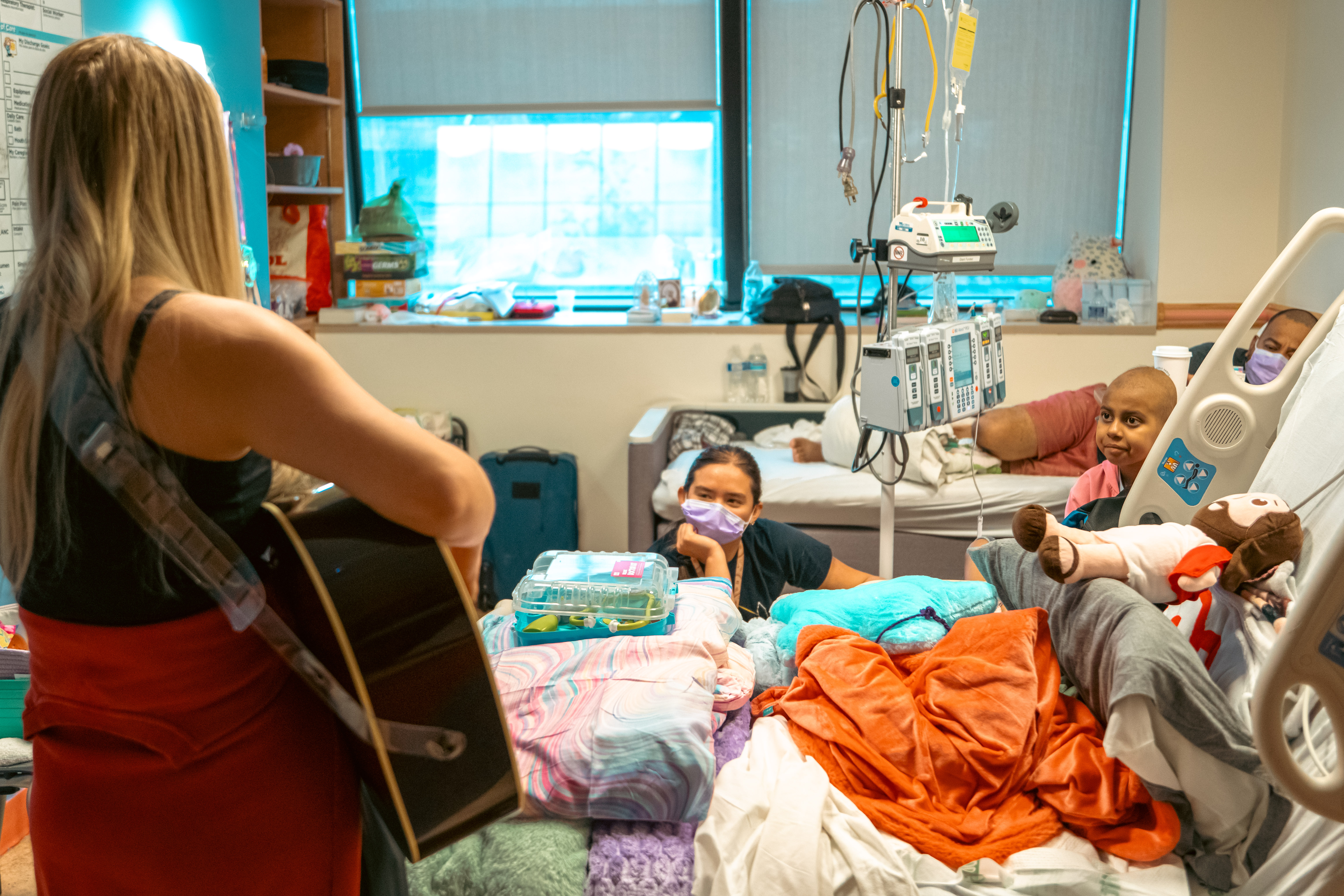 Suzy Shinn performs for patients at Children's National Hospital 01