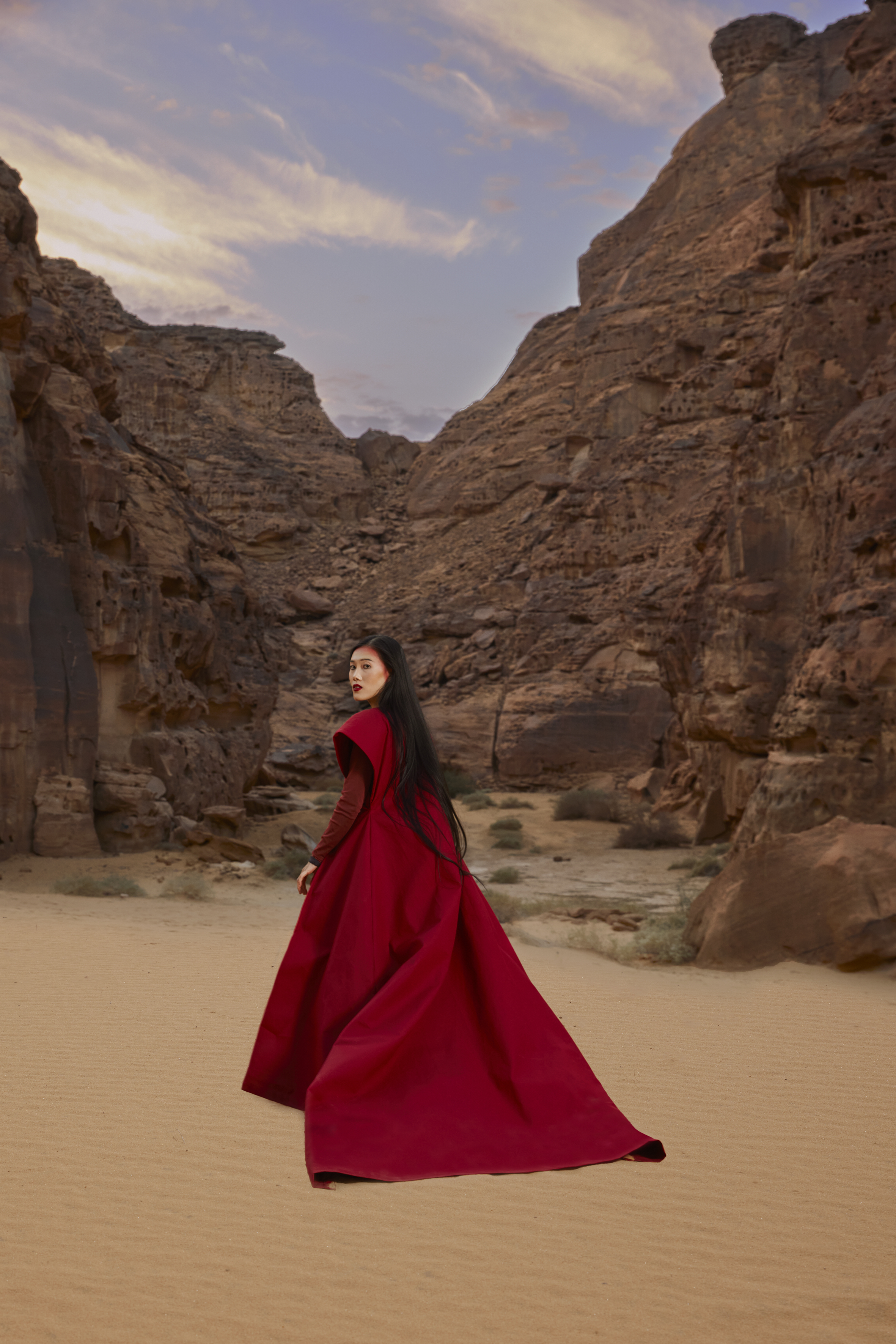 Rui Fu performs in the world premiere of Nine Songs, presented by Wadi AlFann (Image courtesy of Royal Commission for AlUla, photography by Alto Piano