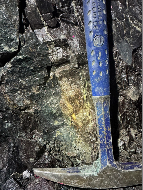 Figure 1: Visible gold in sill access development on 1 Level McVeigh. image