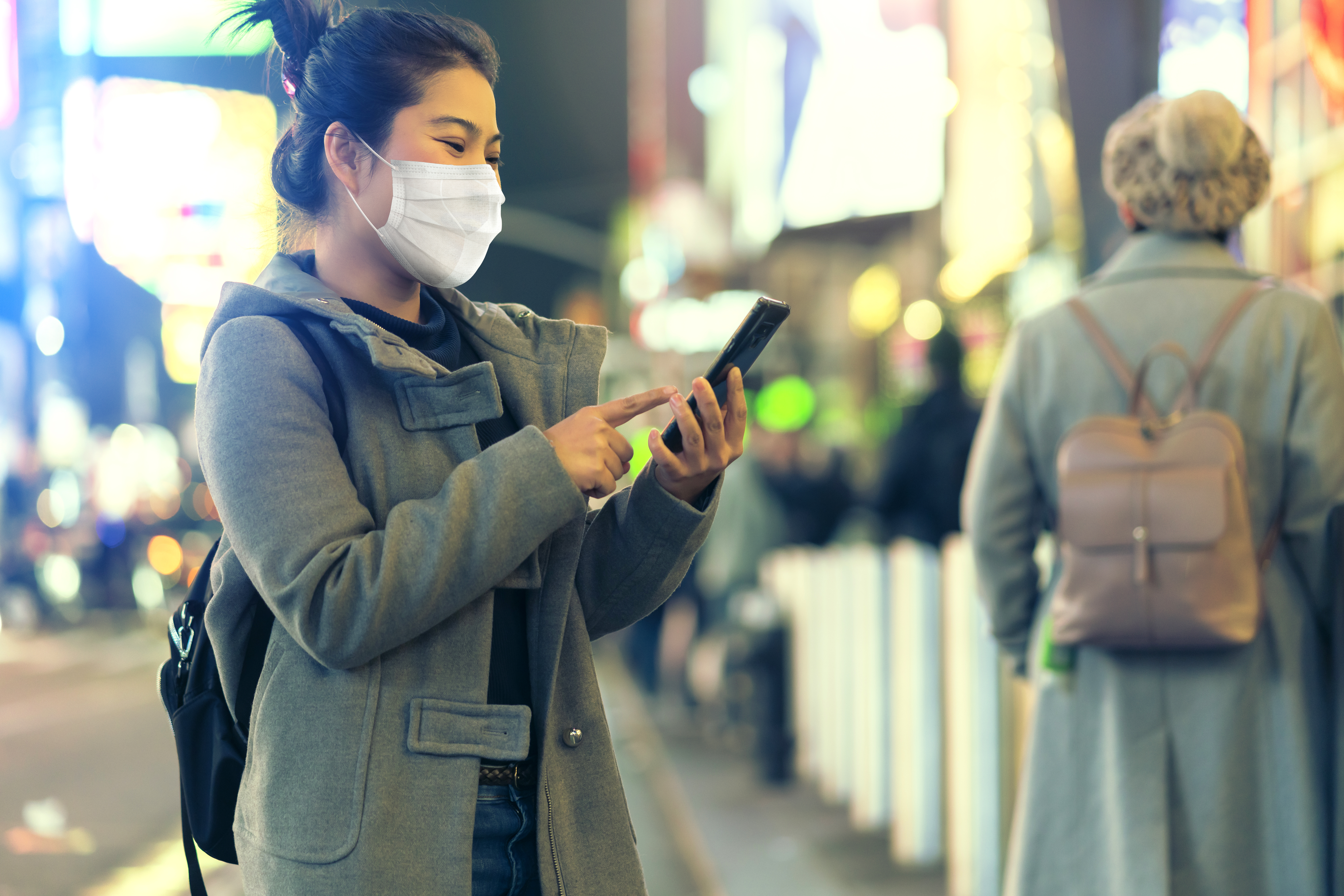 Woman_Looking_at_Phone