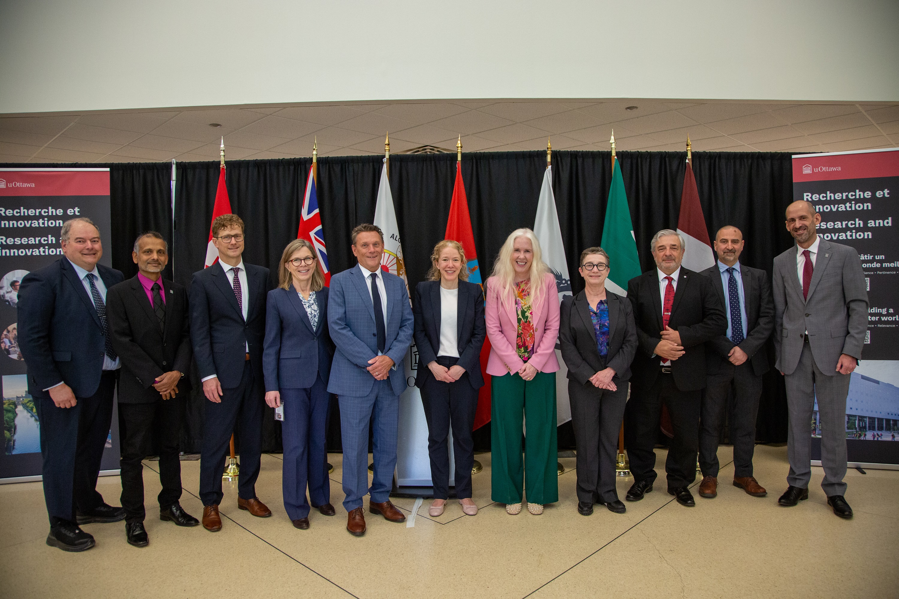 CNL and University of Ottawa delegations gather for the signing of a new MOU to advance low dose radiation research