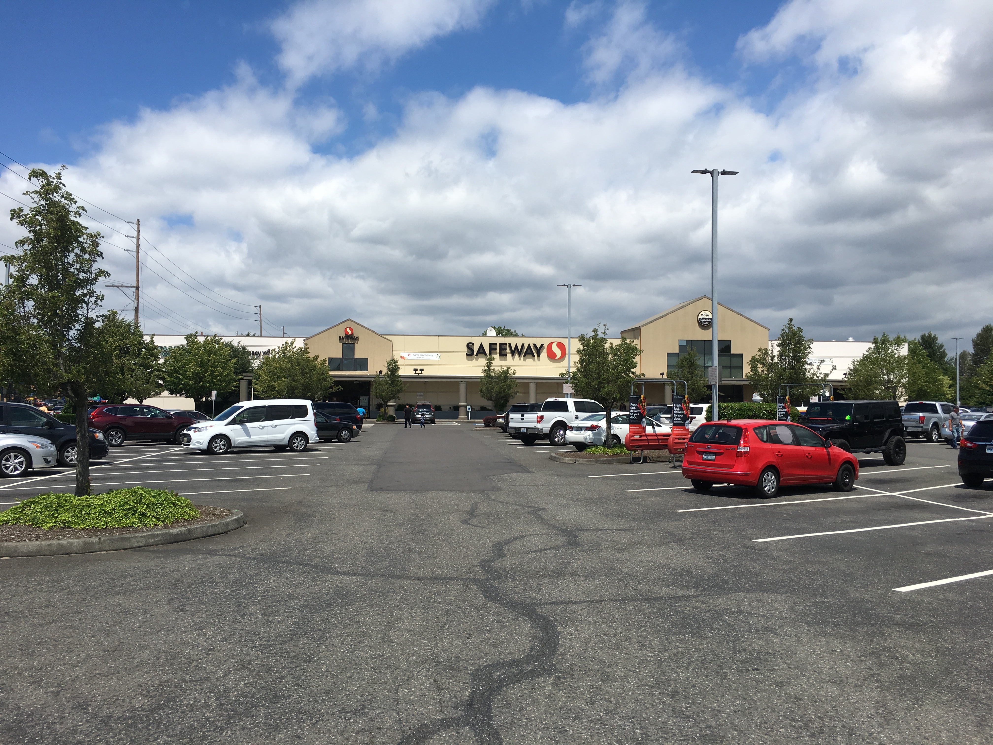 Safeway, at Langston Landing in Kent, WA. 