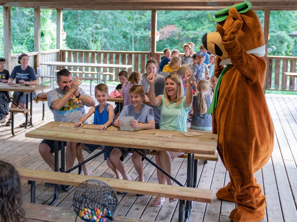 Jellystone Park-Yogi-Activities