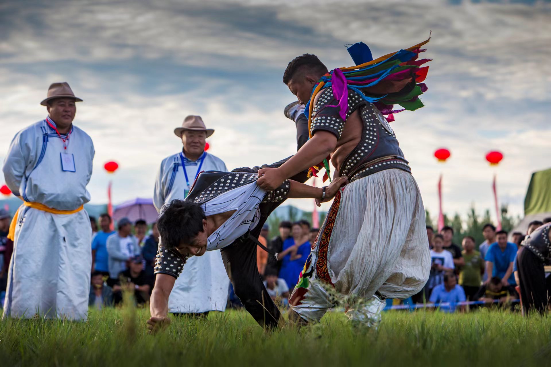 The wrestling match during the opening ceremony of the 2024 Hinggan League Naadam Festival