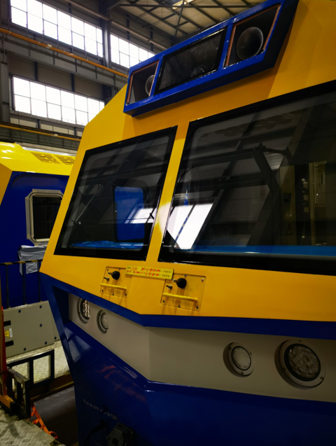 Images 7: Camalco locomotive fabrication and locomotive engine at CRRC Ziyang Co., Ltd