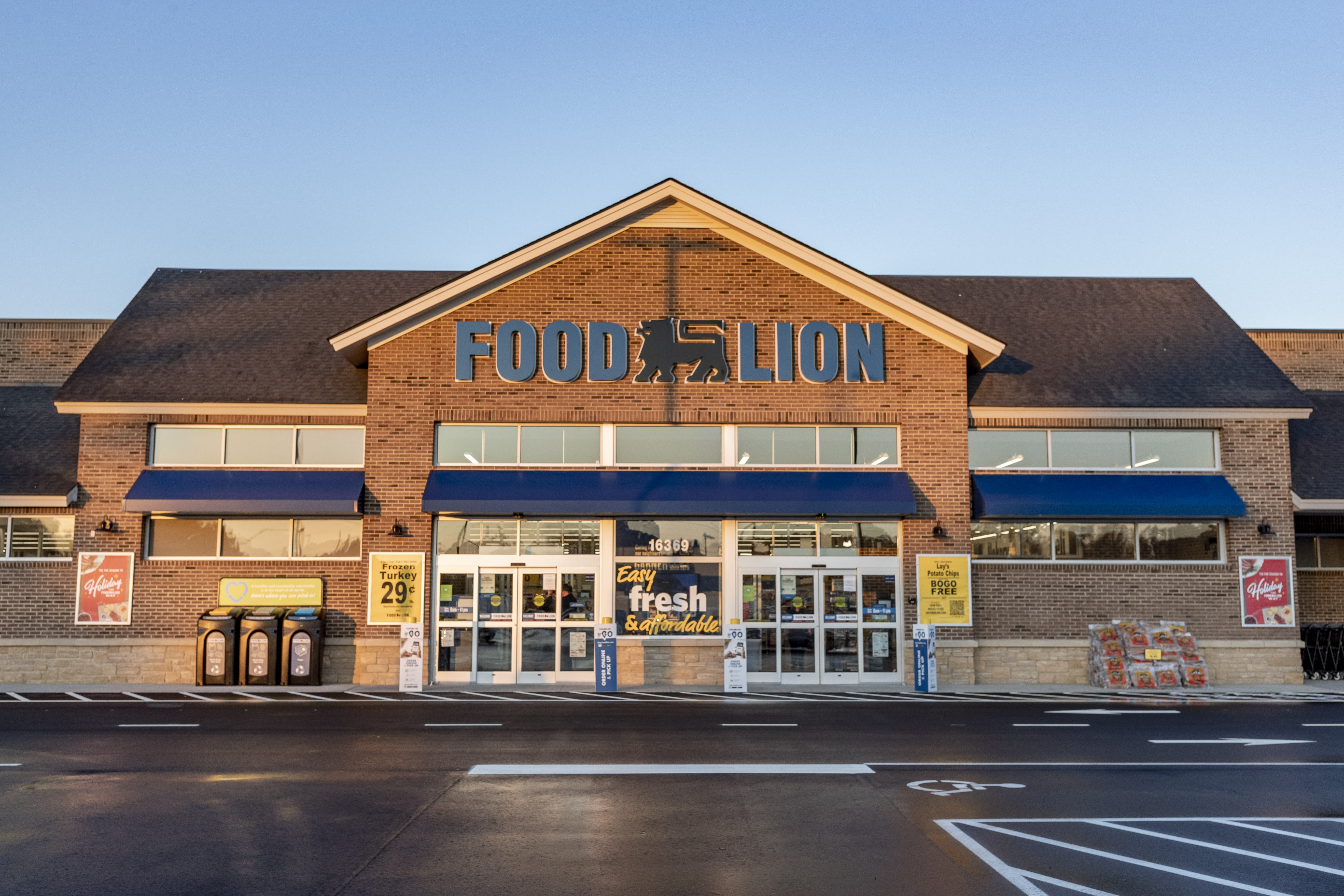 Food Lion Welcomes Neighbors into Fresh, New Garner, NC,