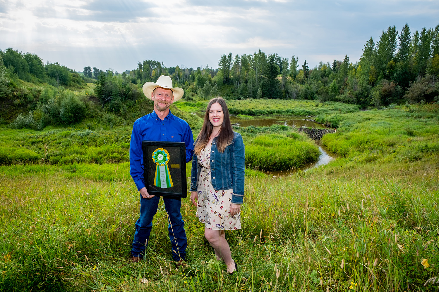 Duane Movald Receives the Dave Reid Award