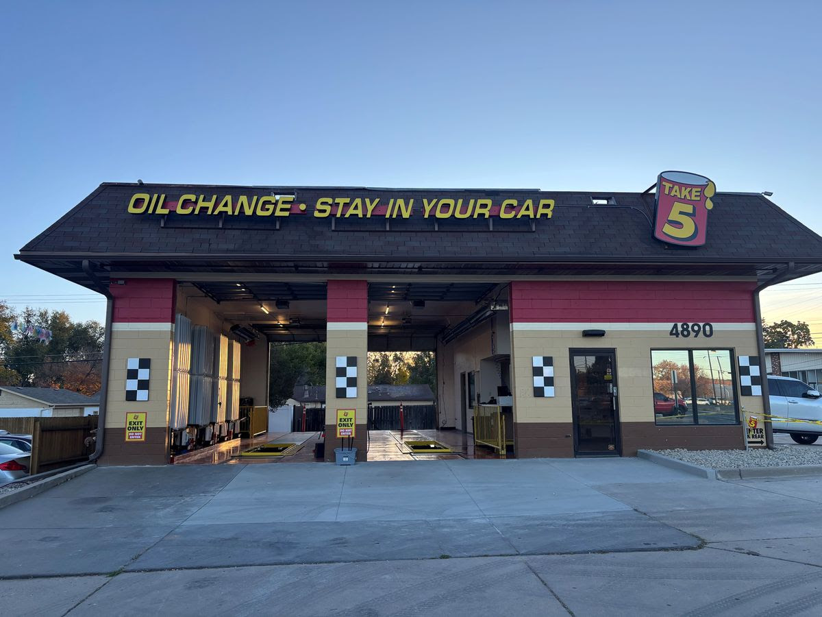 New Englewood, CO Take 5 Oil Change Shop