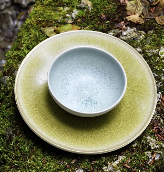 Inspired by nature and made by hand, Jars creates a new pallete of glazes.