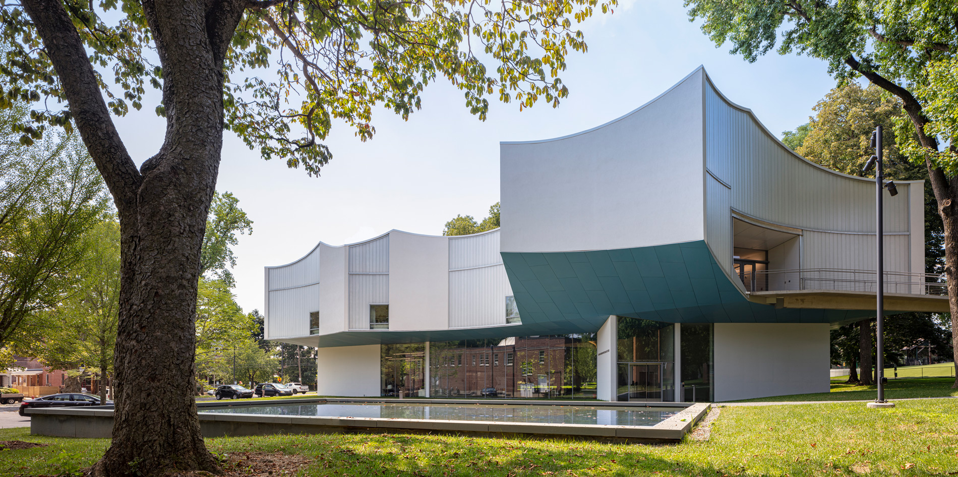 Our ultra-clear low-iron channel glass with translucent white insulation creates a crystalline, brilliant white glass facade. Photo by Paul Warchol.