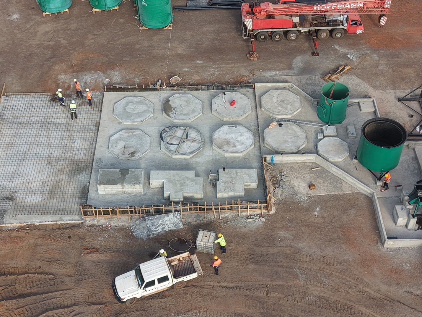 Figure 1: Leach tank work advancing at the Senegal modular pilot plant.