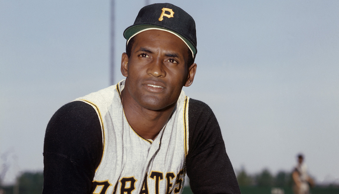 Roberto Clemente: Unveiling the Baseball Legend and Humanitarian -  SarkariResult