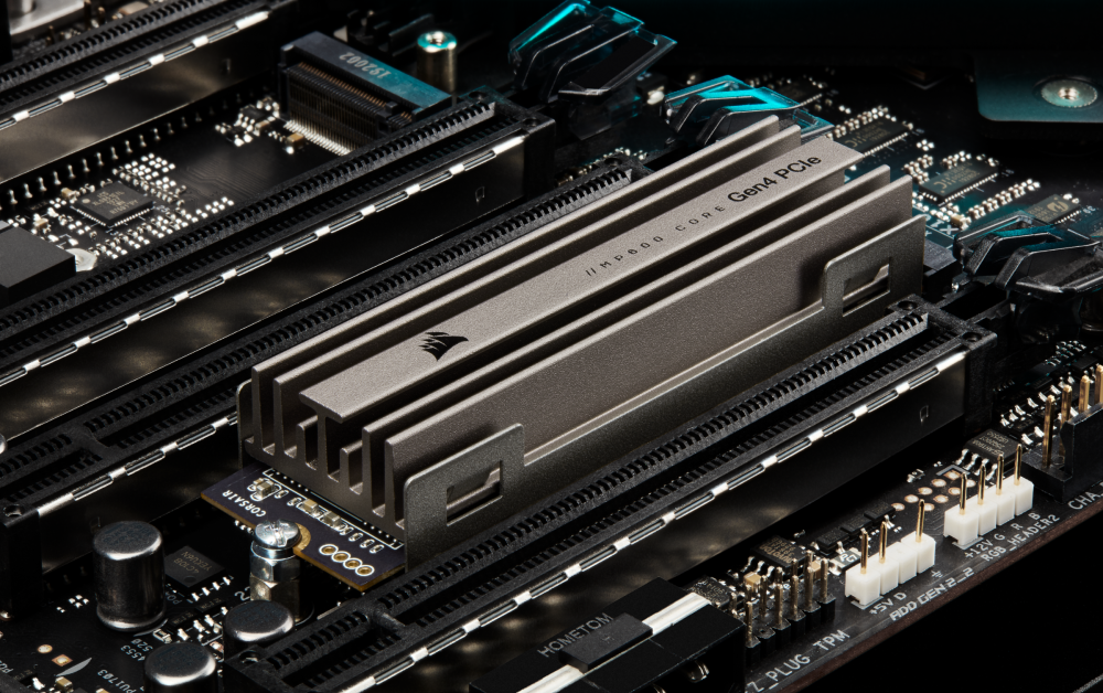 CORSAIR MP600