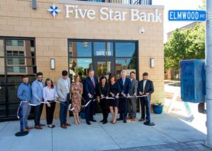 Elmwood Crossing Ribbon Cutting