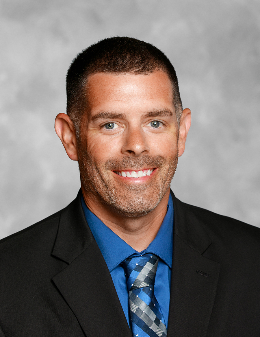 Rainey_Sean headshot