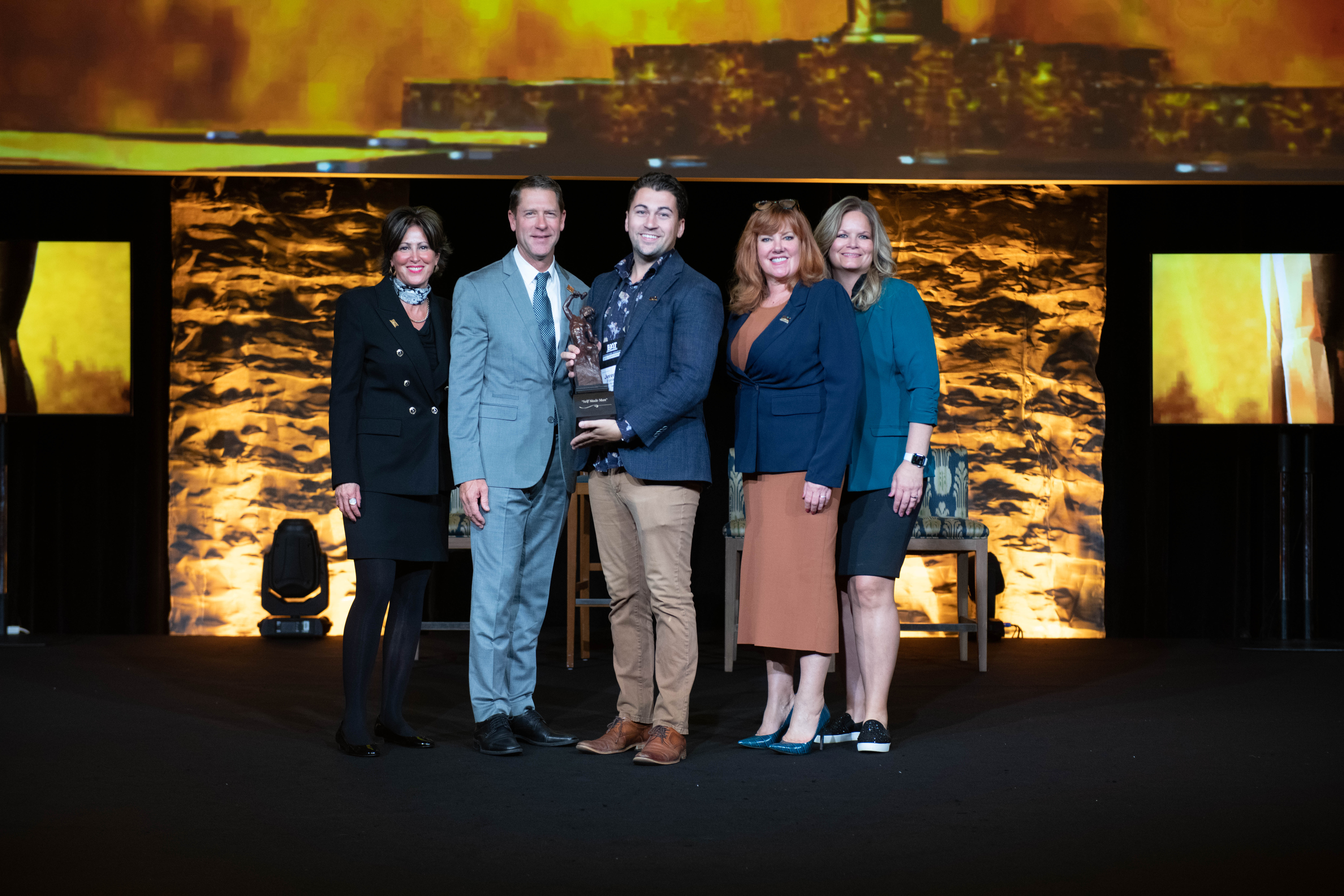 L to R: Joyce Paron, CEO-Canada, Craig Witt, CEO-USA, EXIT Realty Corp.