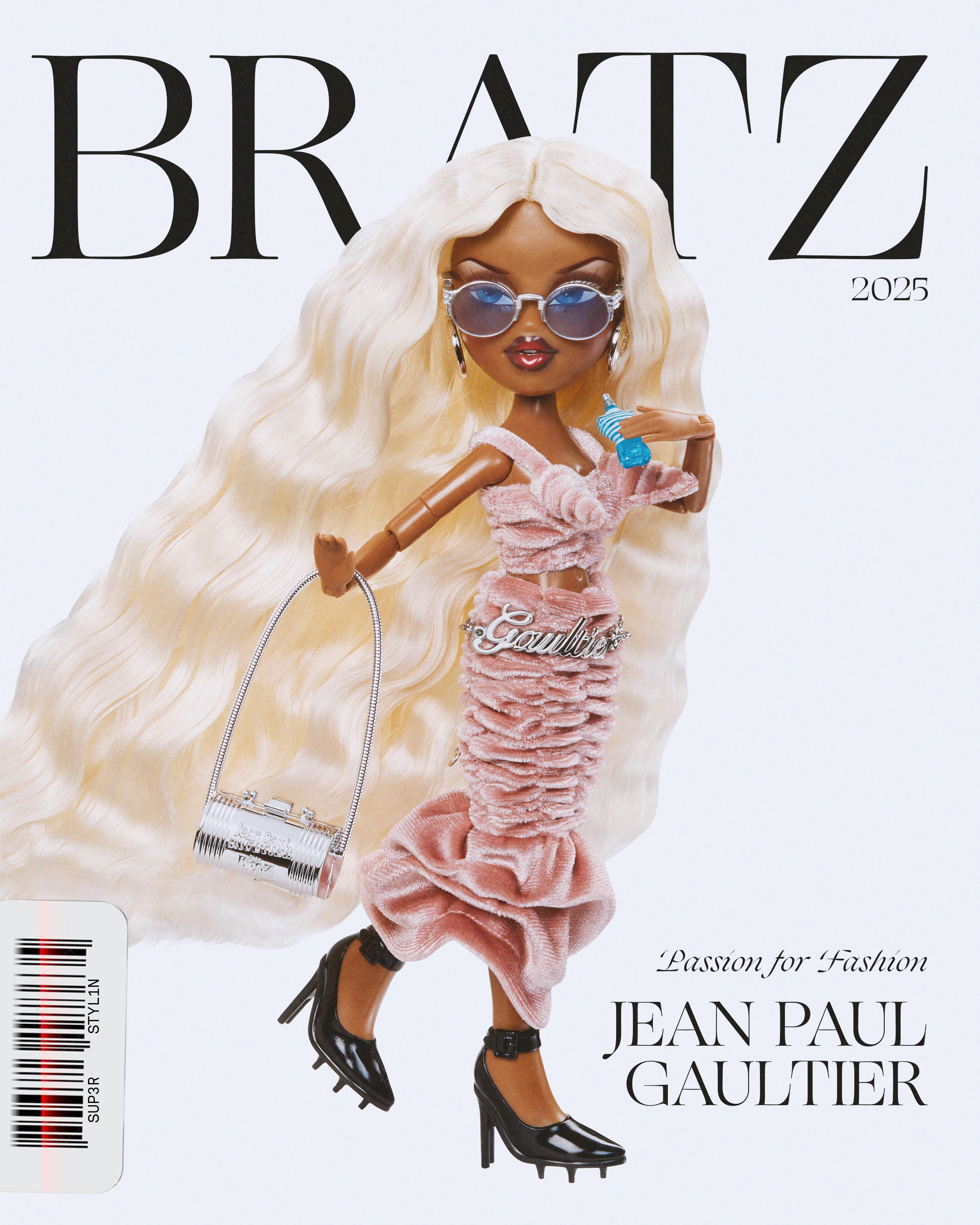In one of the most iconic doll collaborations to date, Bratz inducts Jean Paul Gaultier into their designer doll collab hall of fame. Fearless fashion meets Parisian couture in this ultra-premium doll. Sasha is  dripping in Gaultier DNA, serving two high concept looks that marry avant-garde elegance with signature bratitude. A true homage to Jean Paul Gaultier’s couture heritage, she commands the spotlight in a sculptural pink velvet bustier dress, revisiting a legendary silhouette from the House’s archives, and a metallic “Gaultier” chain belt. Black patent cleated heels bring the drama from head to toe.