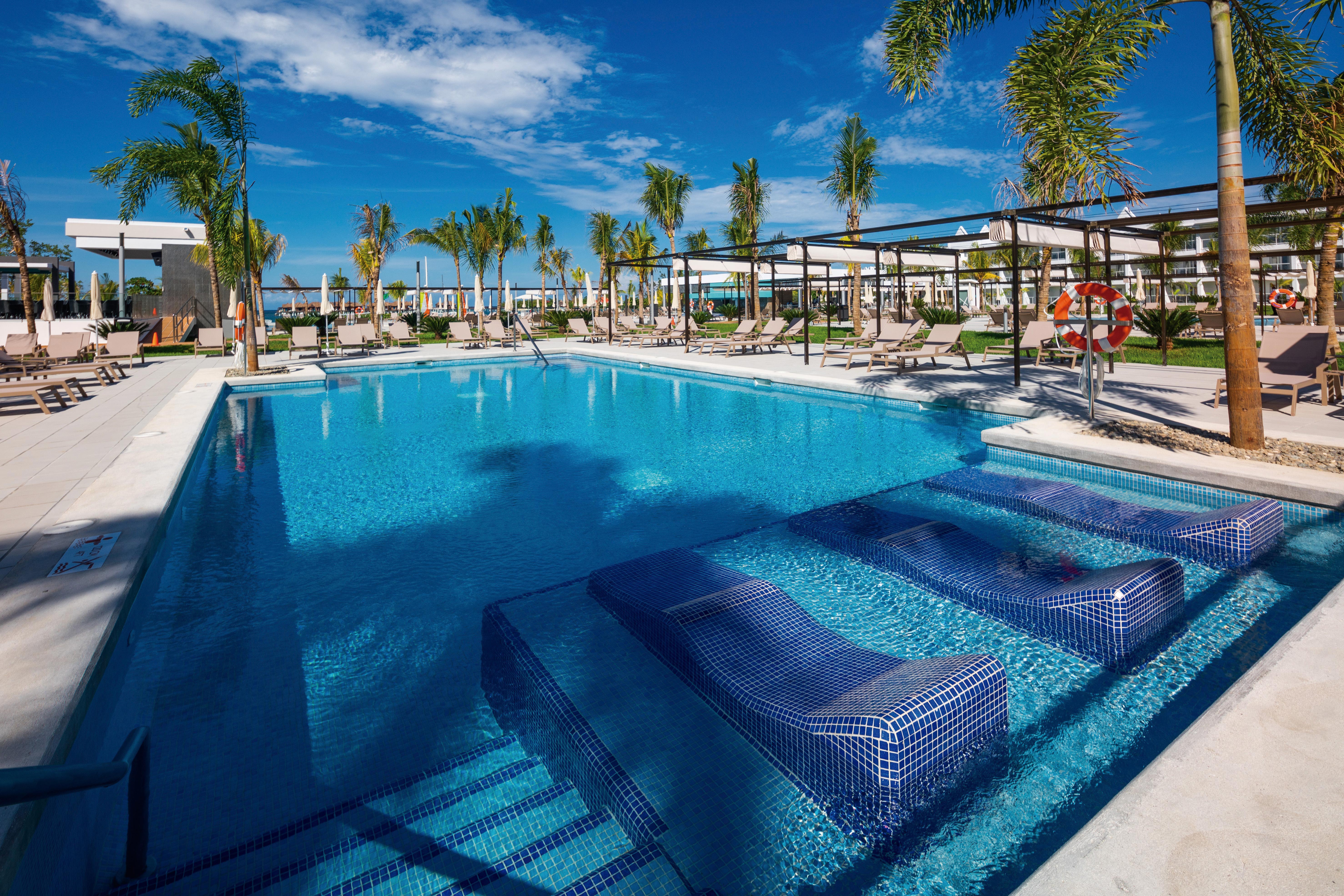 Riu-Montego-Bay---Pool