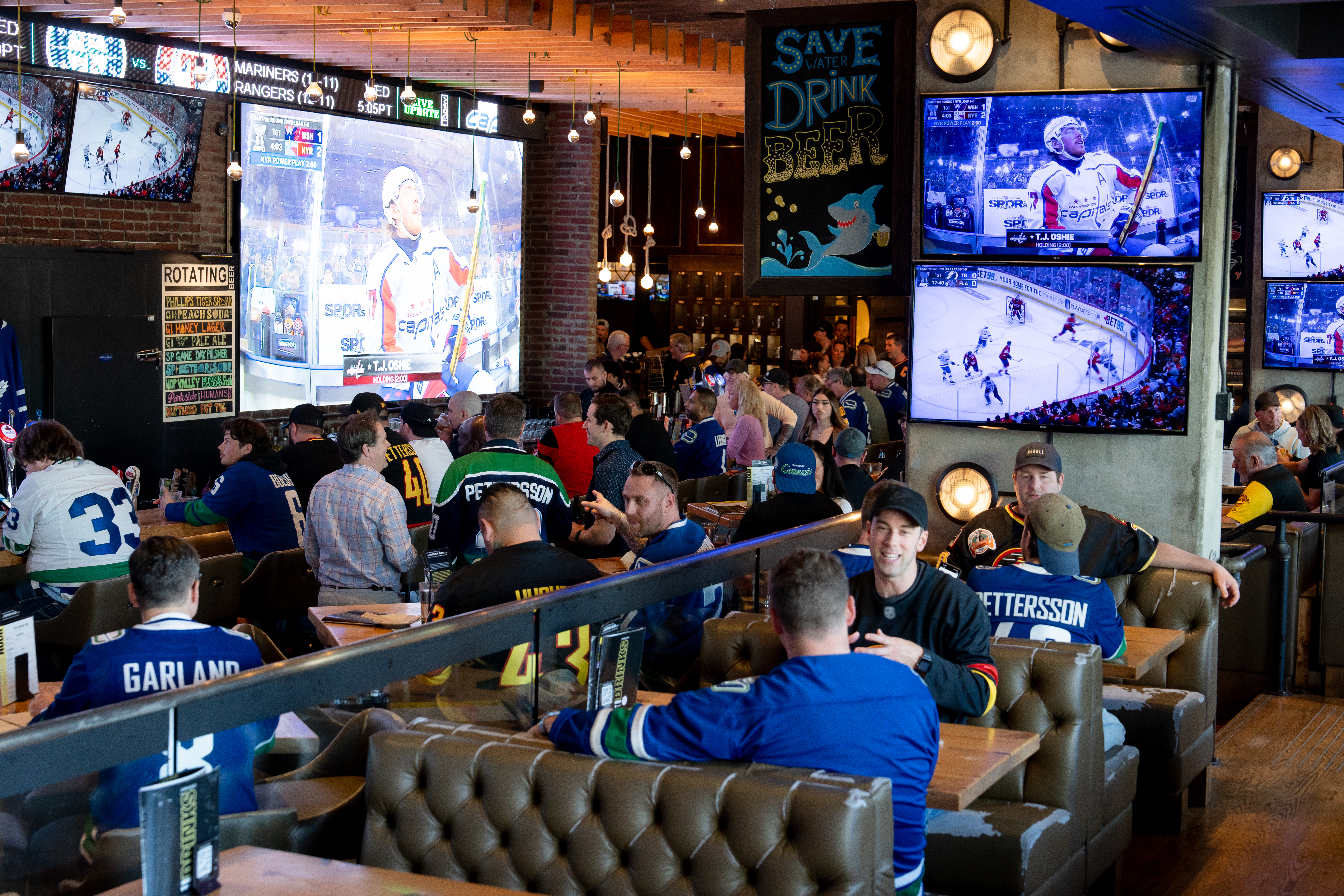 Interior Seating - Shark Club Sports Bar & Grill, Vancouver