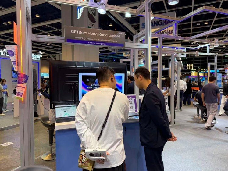 Client Consultation at the EngageLab Booth