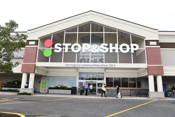 Stop & Shop Exterior
